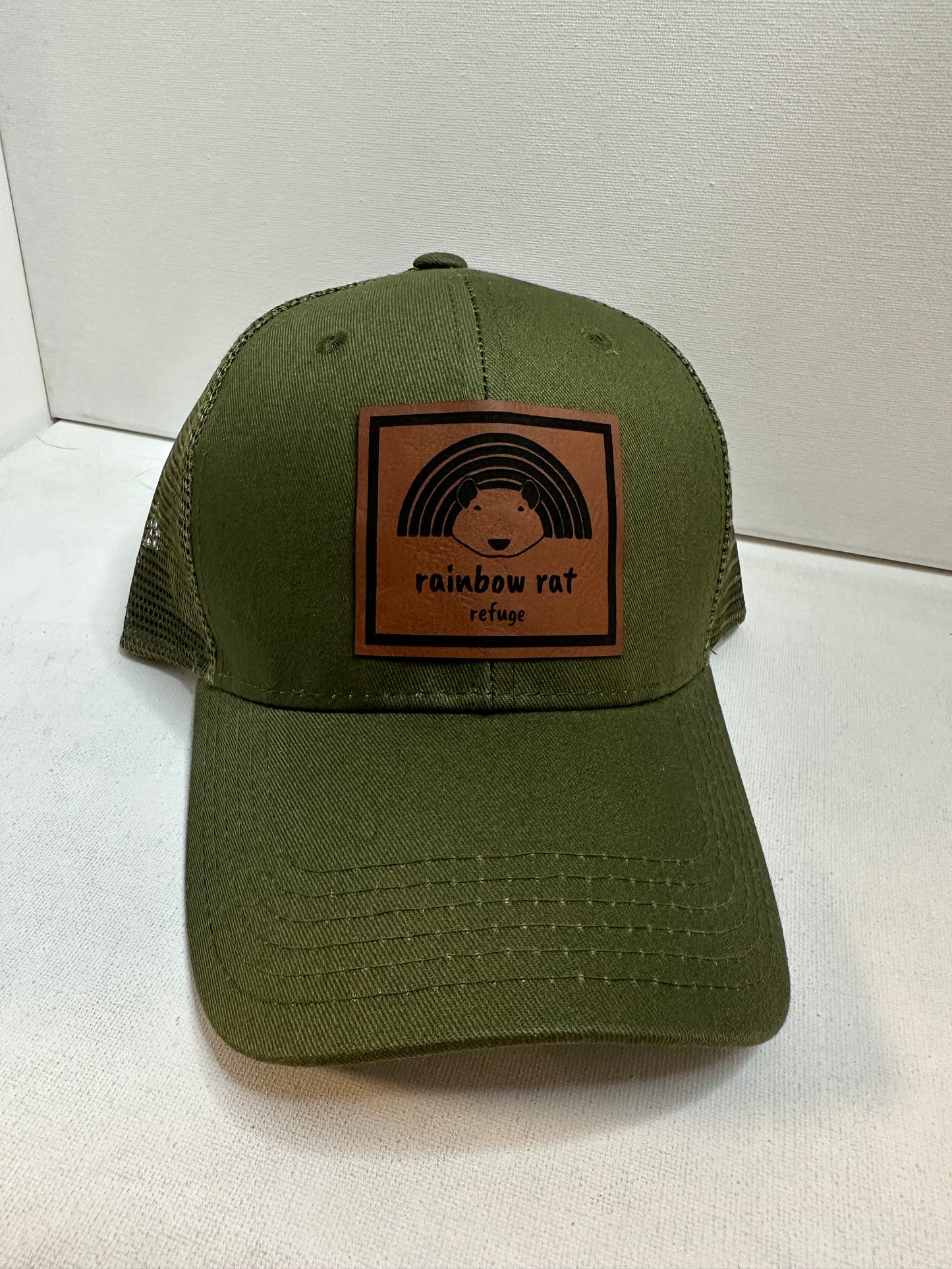 Rainbow rat Snapbacks