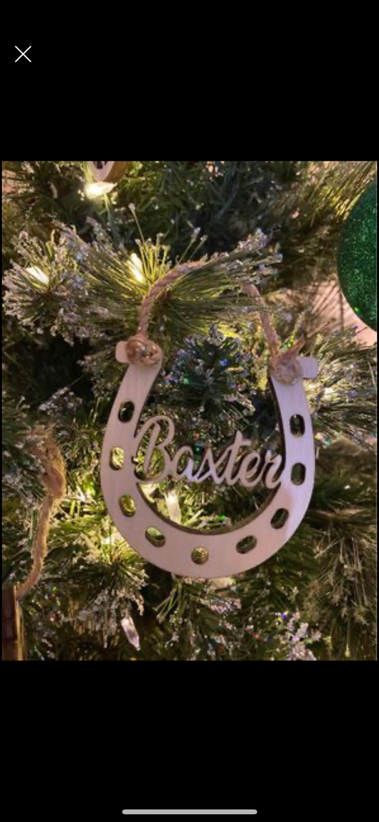 Wooden horse shoe ornaments